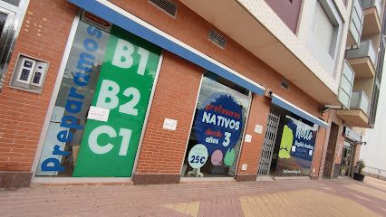 Hello!! English Academy