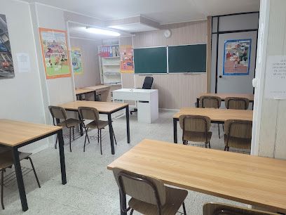 ACADEMIA RIO Centro de Inglés y Apoyo Escolar